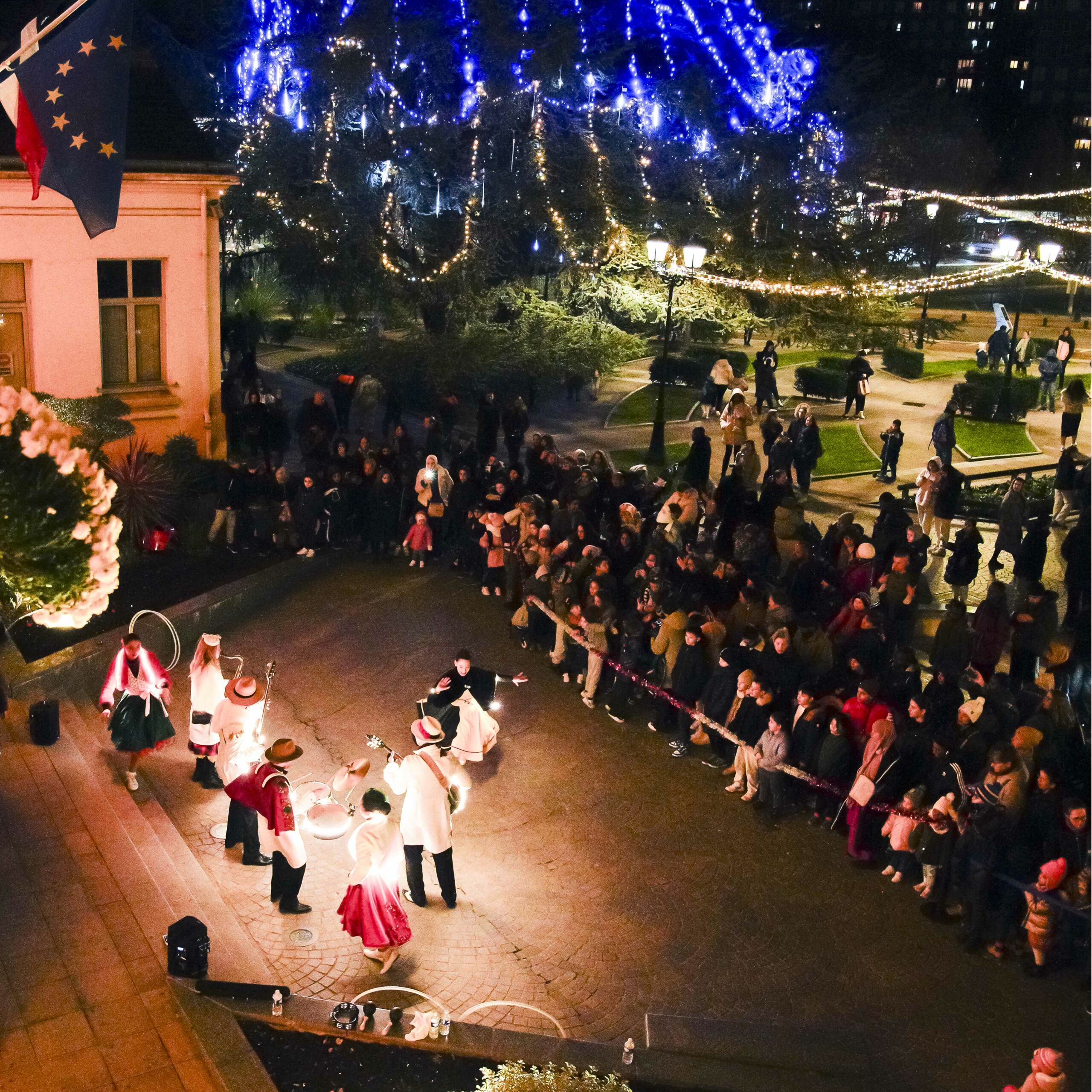 ILLUMINATIONS_NOEL_FETES_TELETHON_LANCEMENT_AL-19